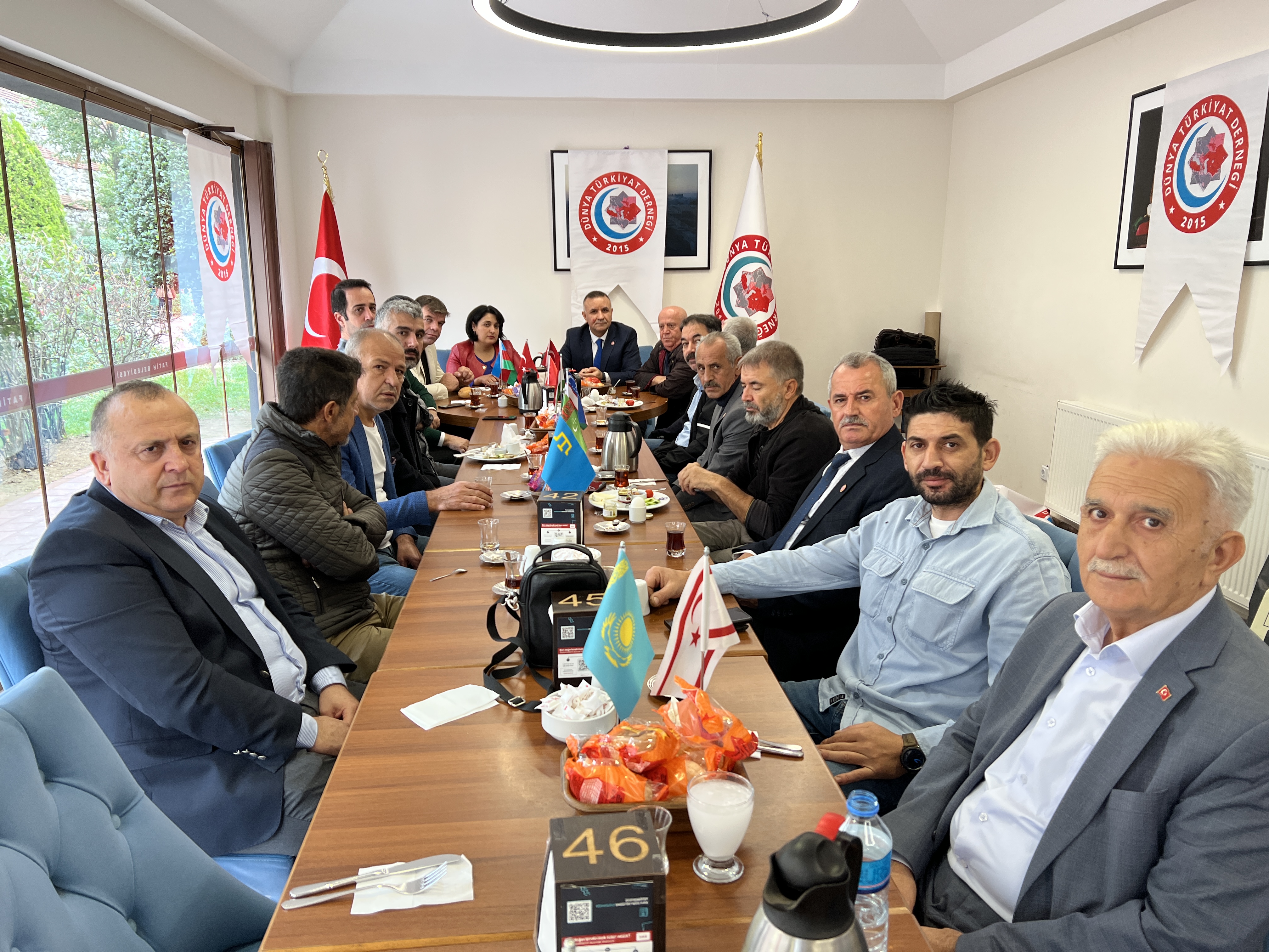 Dünya Türkiyat Derneği iftarda bir araya geldi